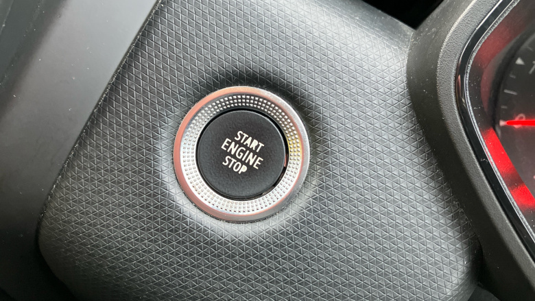 Renault Clio 1.0 TCe 90 Iconic Edition 5dr Petrol Hatchback